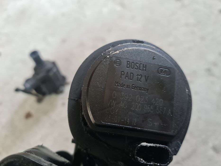 Pompa recirculare apa Passat B8 Tiguan Polo