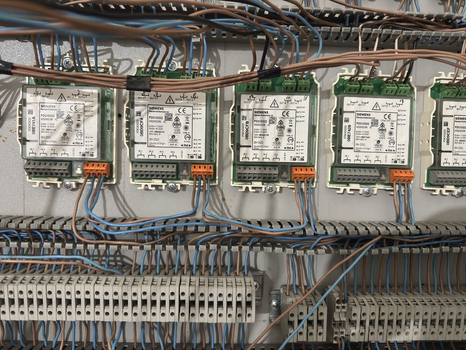 Услуги: Электрика ./ КИП ./ SCADA ./ Программист / Пожарка / Электрик