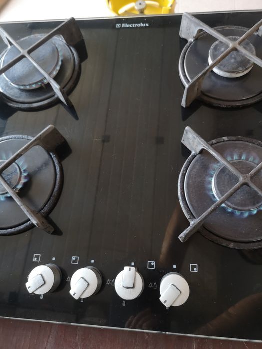 Vînd  plită vitroceramică  încorporabilă electrolux pe gaz