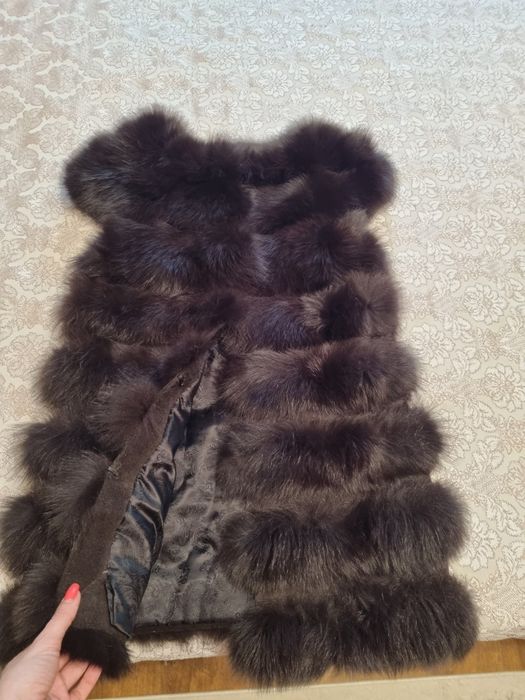 Меховая жилетка                       .