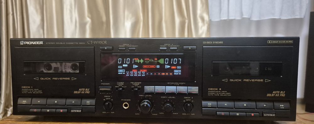 Dublu deck Pioneer cap de serie