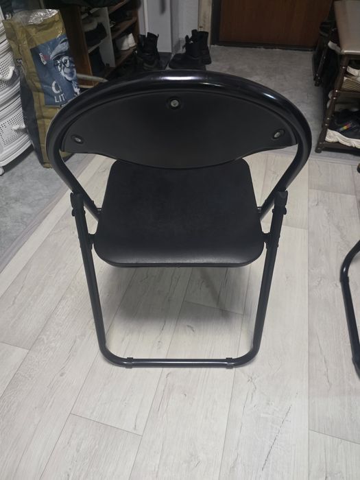 Продам складные стулья