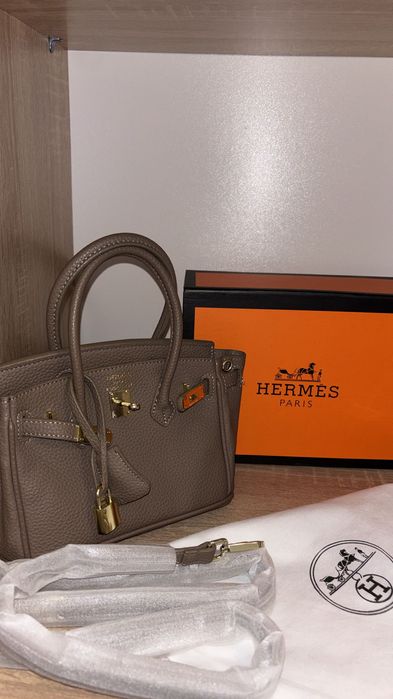 Accesoriu nou nou -poșetă Hmes