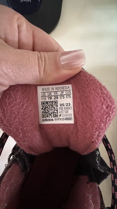 Демисезонные ботинки adidas размер 29