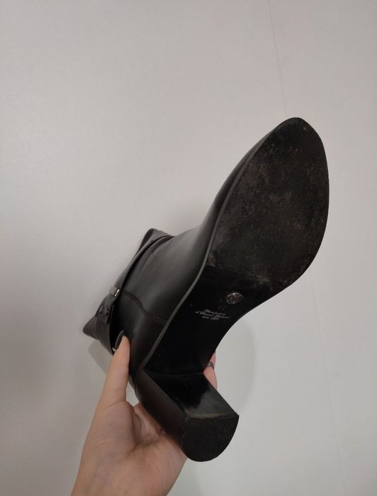 Продам новые сапоги