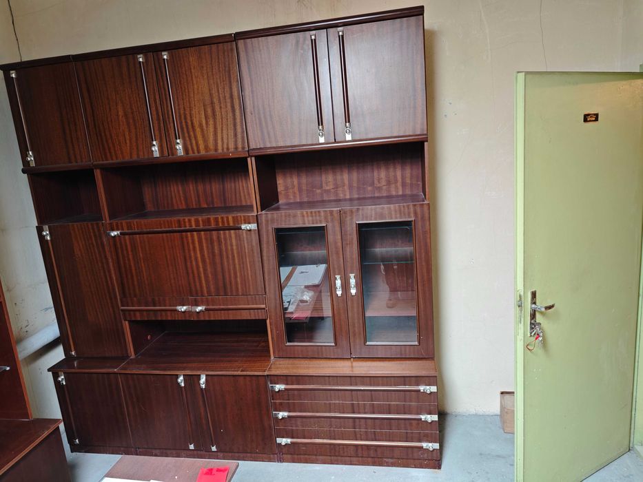 ПОДАРЯВАМ запазена секция