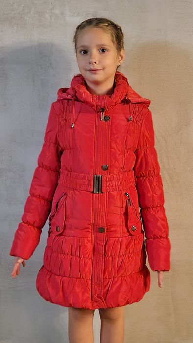 Продам куртку-пальто для девочки на рост 135-146