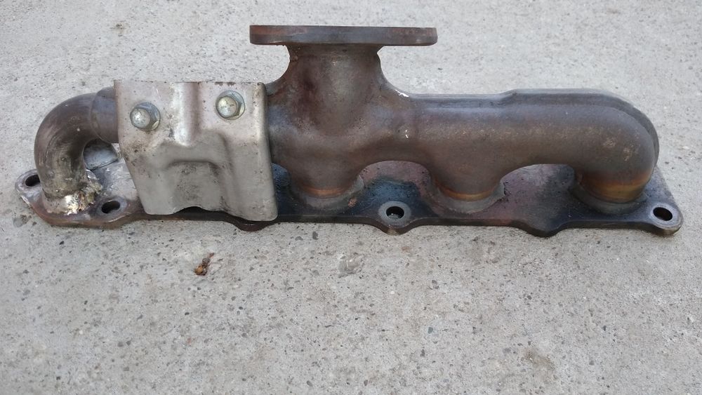 Vând galerie de evacuare Mitsubishi Asx.