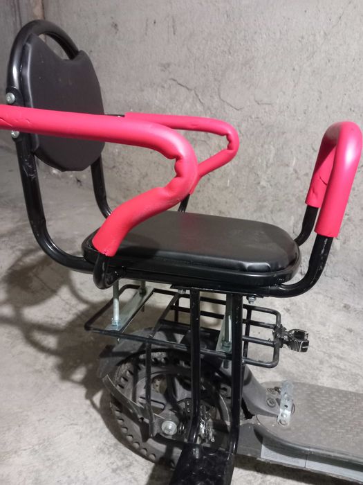 НОВИ Безопасна детска седалка , столче  за ел. тротинетки и велосипеди