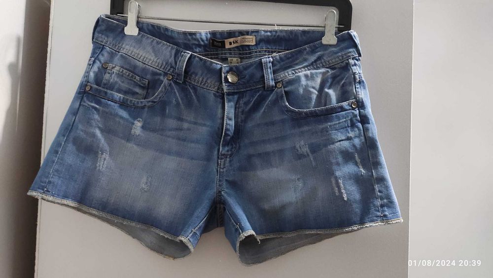 Къси дънкови Bershka L