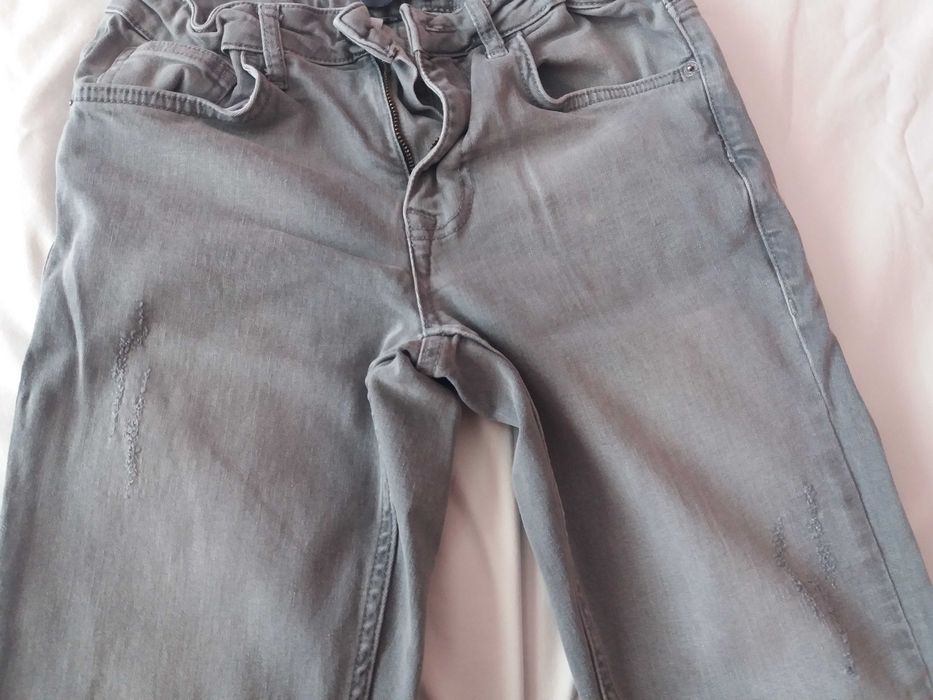 Детски лот -дънки със суитшърт