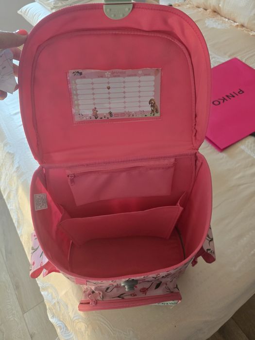 Продавам детска раница