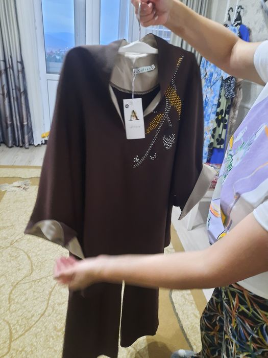 Продам брючный костюм