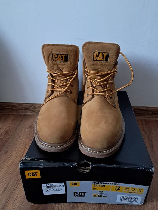 Bocanci Caterpillar.Nr45..