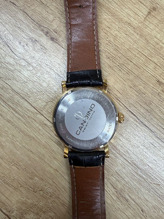 Часовник Candino Sapphire Crystal