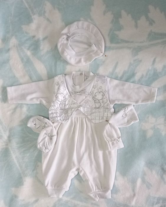 Отдам даром детские вещи