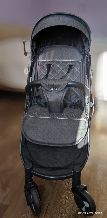 Коляска детская прогулочная