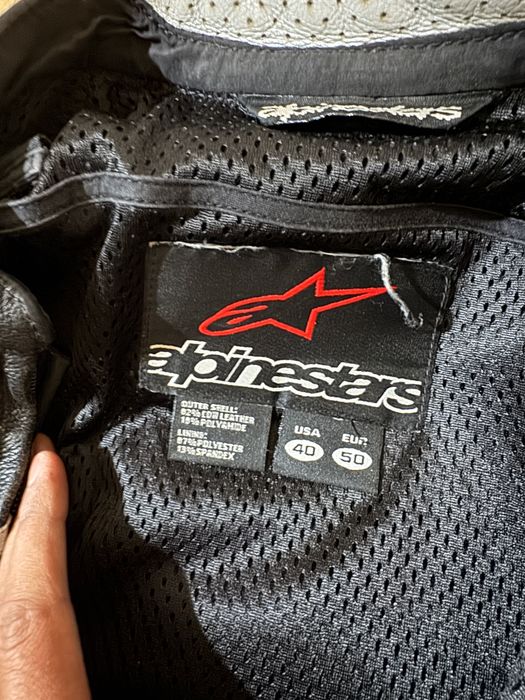 Кожен екип Dainese