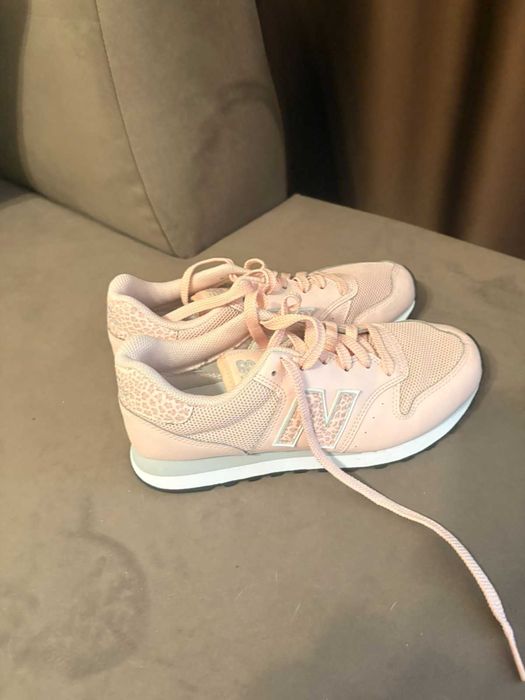 Обувки NEW BALANCE 500 номер 37.5