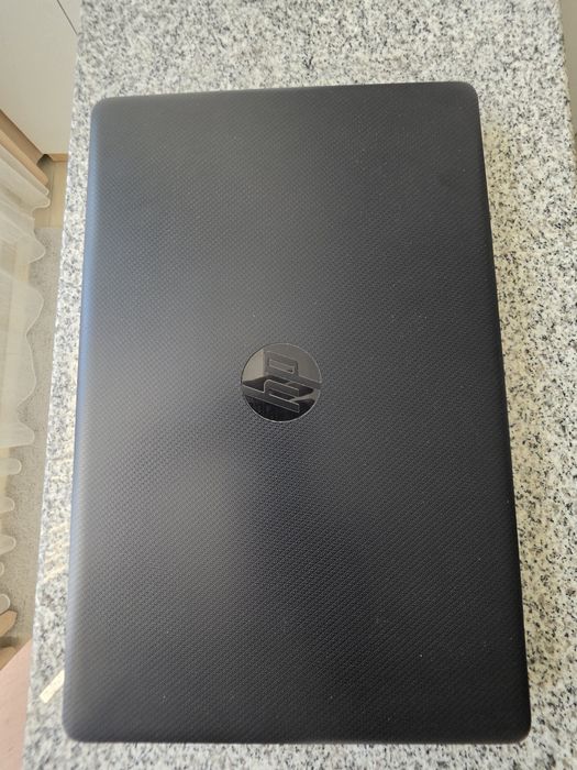 Hp 15 -da0194nq defect pentru piese