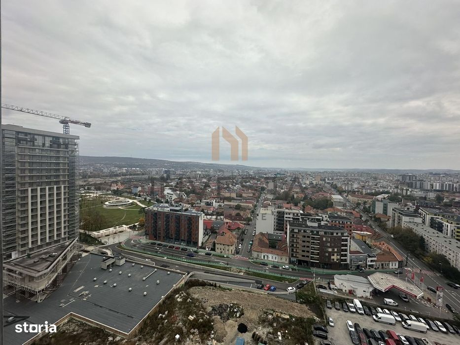 Apartament 2 camere, etaj intermediar, parcare, bloc nou, zona Centru!