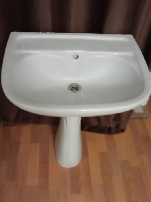 Продам раковину тюльпан