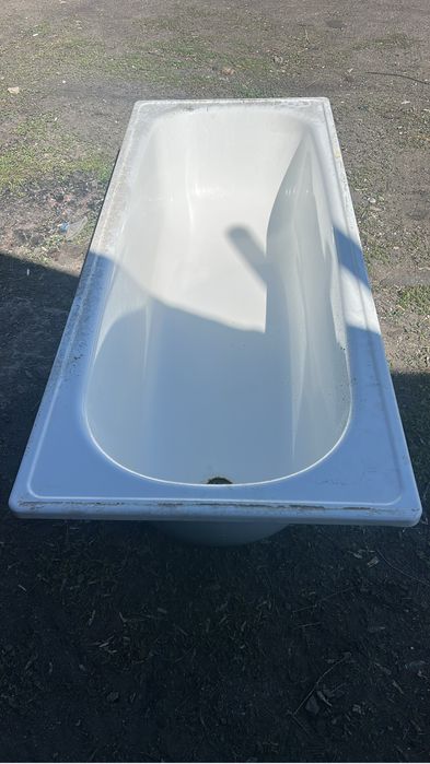 Продаю либо обмен на 1,50 ванна