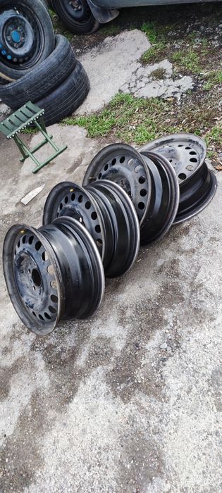 Железные  диски r 15  разболтовка 5.