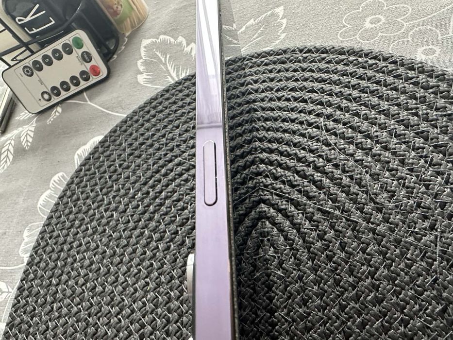 Продавам Iphone 14 pro max 128GB/ deep purple цвят