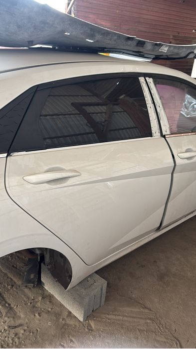 Hyndai elantra 9