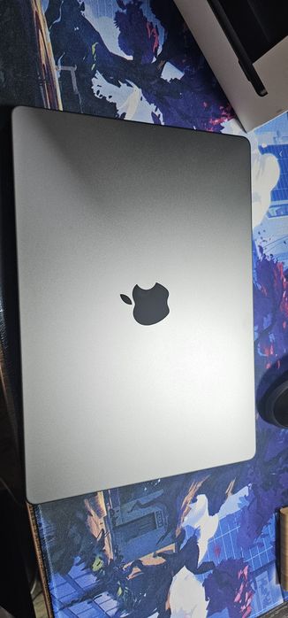 MacBook m3 Pro 18/512 Батарей 100%