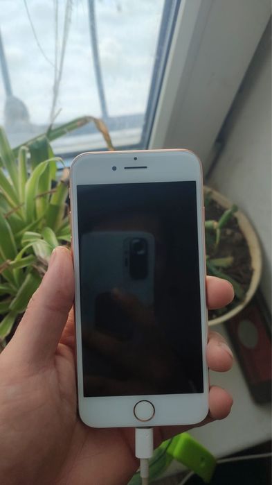 Айфон 8 продам 64 гб