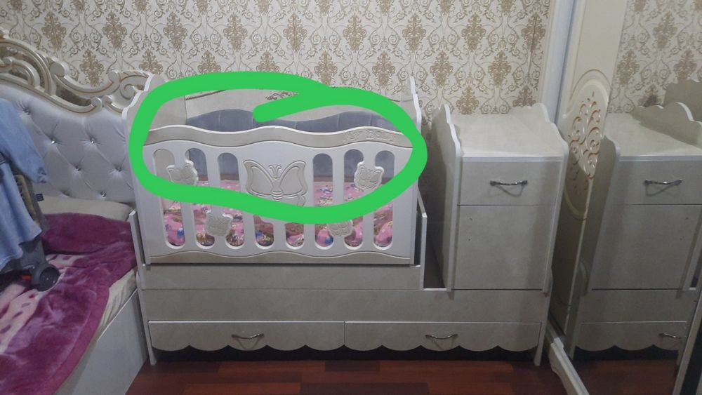 Детский кровать сотилади