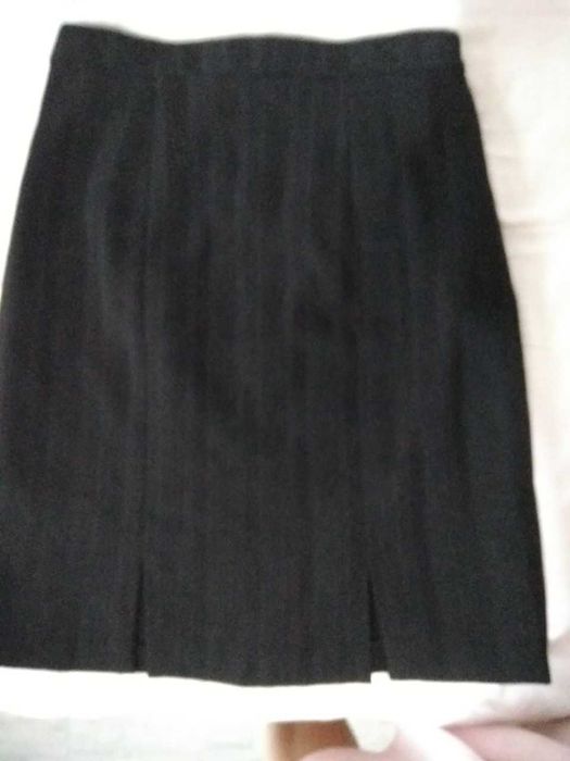 Юбка  черная, новая.