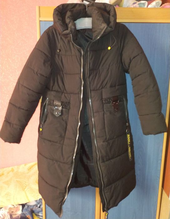 Продам пуховики женские