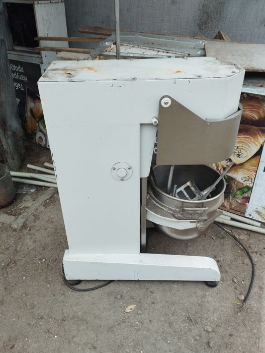 Производствоенный тестомес