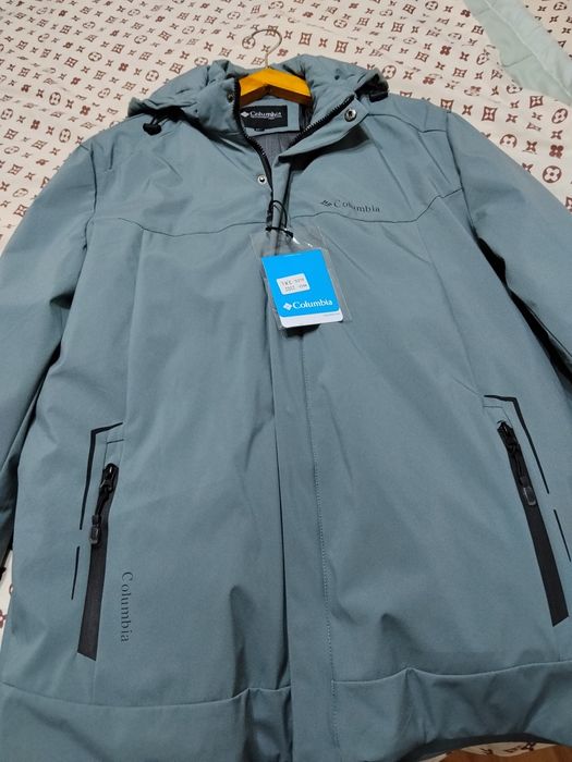 Продам куртку мужскую