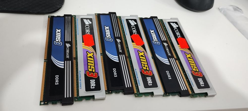 Memorie DDR3 de 2x2GB