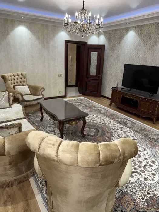 Аренда квартиры,метро ойбек 2 комнатная