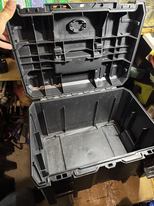 Lada scule dewalt McLaren