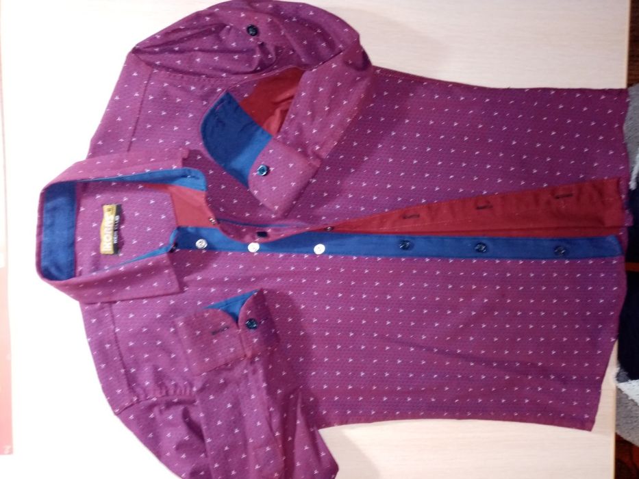 Продам рубашки на мальчика