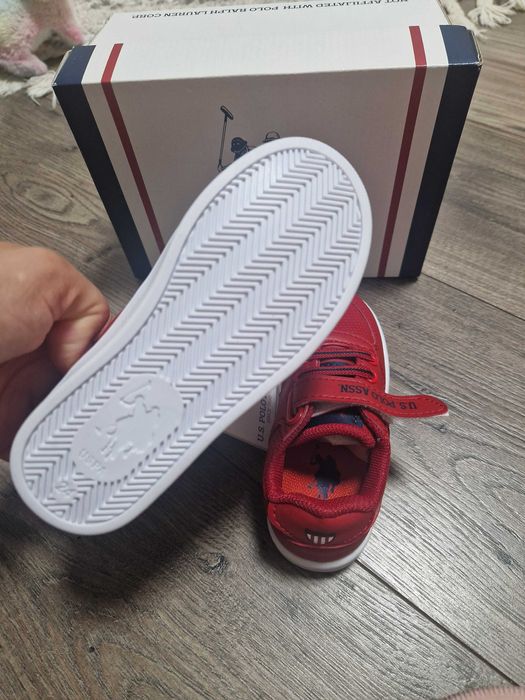 Кецове Polo в червено