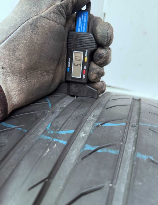 255/45R19 100V Continental dot18