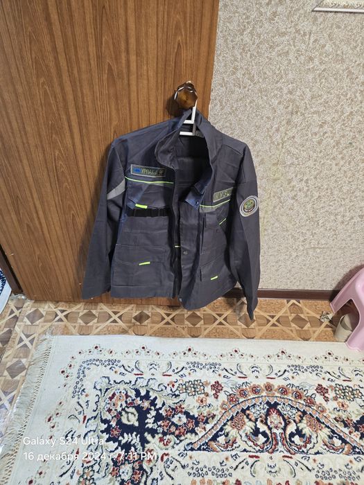 Форма охранника и спецовки