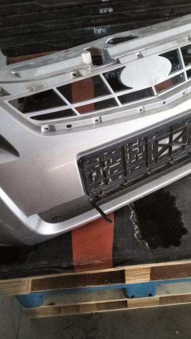 Бампер передний приора