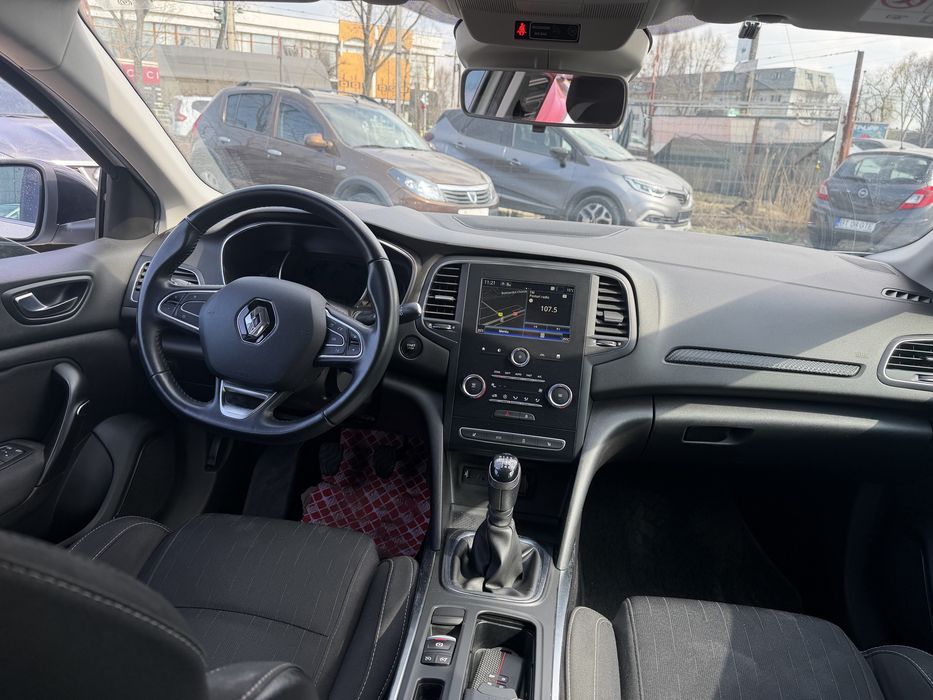 RENAULT Megane 2020 — imagine 5