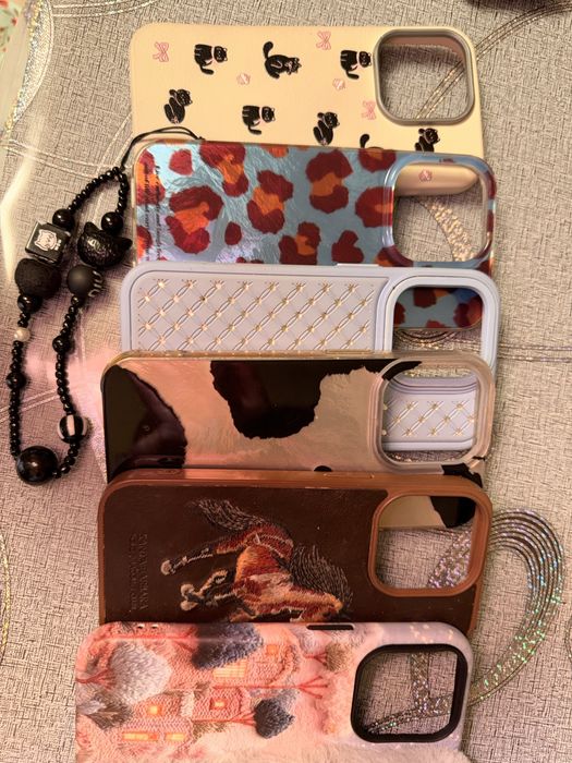 Продам чехлы на iphone 15 pro