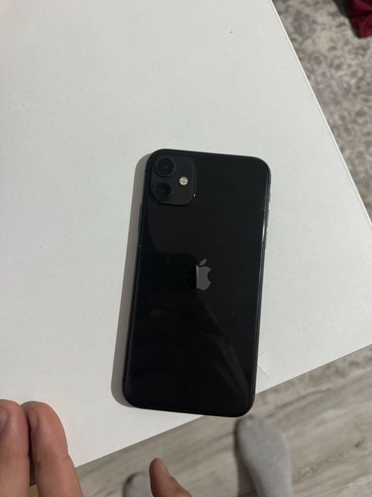 Schimb iphone 11  Cititi descrierea se vinde cu 850 lei