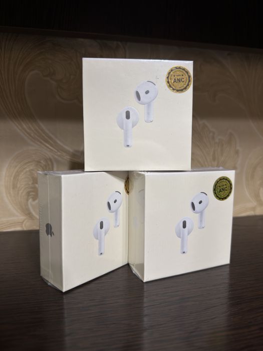 Наушники AirPods 4