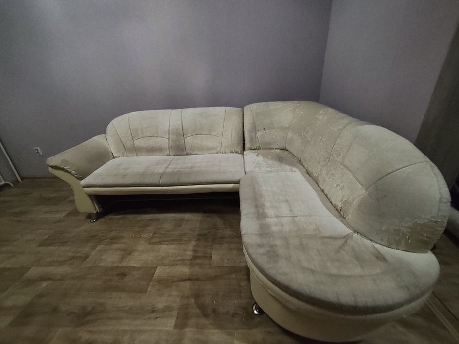 Тез арада! Диванды тегін беремін